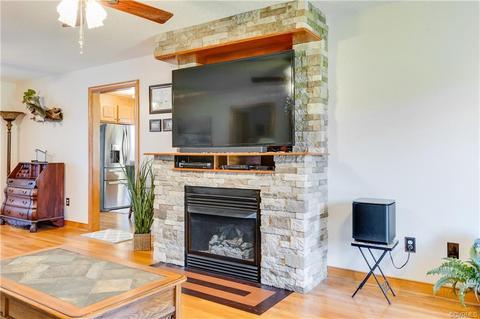 19070 Halifax Rd, Carson, VA 23830 photo 6