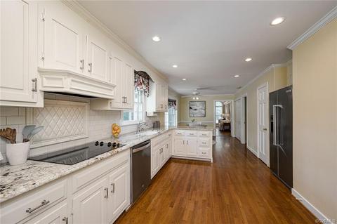 3010 E Brigstock Rd, Midlothian, VA 23113 photo 9