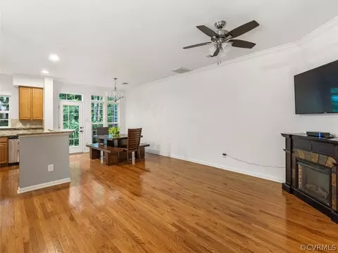 409 Creekwillow Dr, Midlothian, VA 23113 photo 3