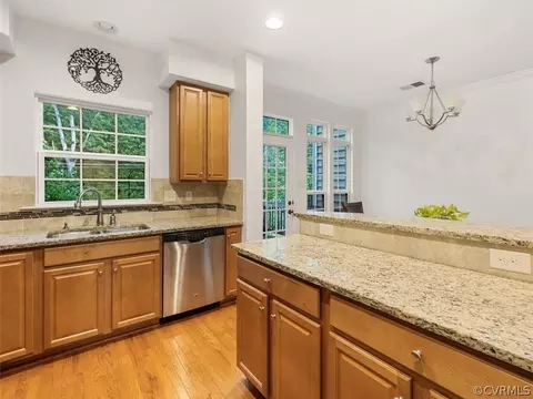 409 Creekwillow Dr, Midlothian, VA 23113 photo 8