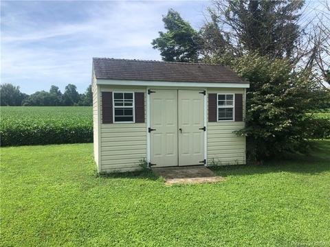 159 Stoneham St, Saluda, VA 23149 photo 4