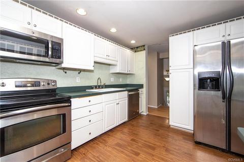 13213 Gate Post Ct, Midlothian, VA 23112 photo 4
