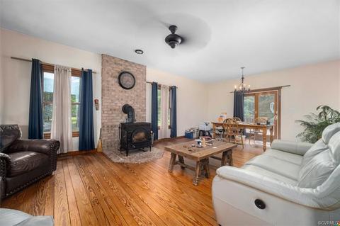 7880 Beaver Dr, Gloucester, VA 23061 photo 7