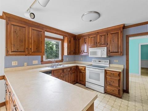 2930 Glendower Cir, Midlothian, VA 23113 photo 14