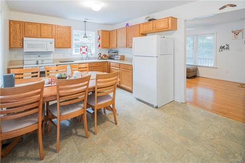 1114 W Deep Run Rd, Cartersville, VA 23027 photo 6