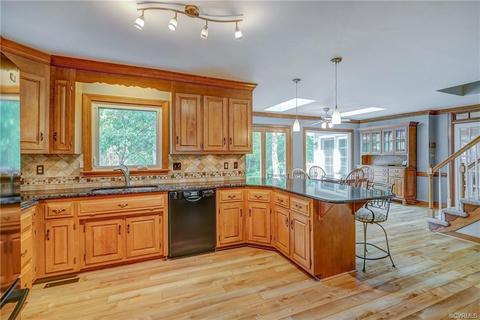 6318 Walnut Bend Ter, Midlothian, VA 23112 photo 12