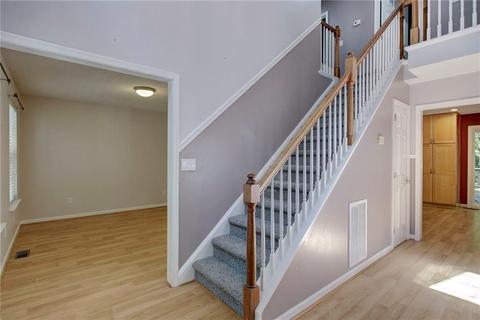 7309 Jefferson Ct, Gloucester, VA 23061 photo 4