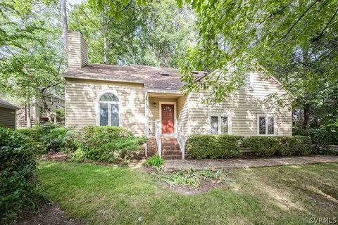 330 Rossmere Dr, Midlothian, VA 23114 photo 1