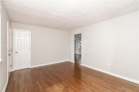 5911 Tranquility Ln, Sutherland, VA 23885 photo 3