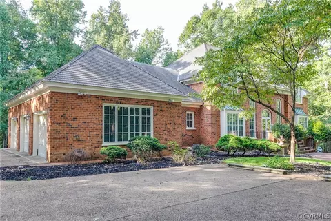 10941 Lansdowne Ct, Midlothian, VA 23113 photo 2