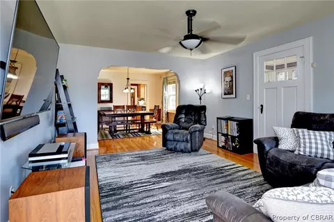 300 Brightwood Ave, Hampton, VA 23661 photo 3