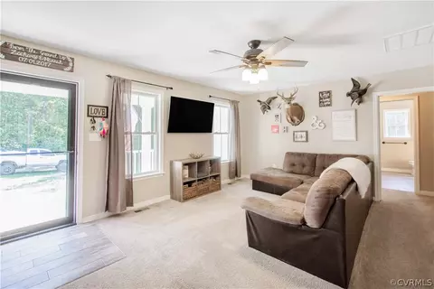 20440 Horseshoe Rd, Carson, VA 23830 photo 9