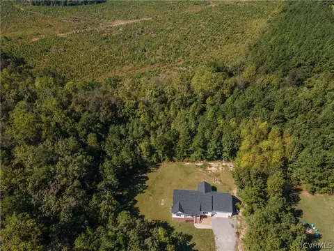 20440 Horseshoe Rd, Carson, VA 23830 photo 4