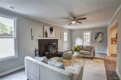 11213 Forestwind Dr, Midlothian, VA 23112 photo 5