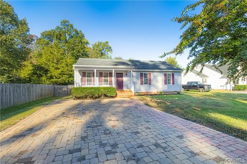 908 Maple St, Ashland, VA 23005 photo 2