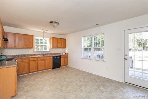 908 Maple St, Ashland, VA 23005 photo 6