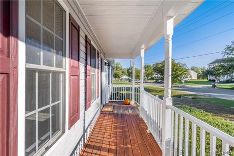 908 Maple St, Ashland, VA 23005 photo 3