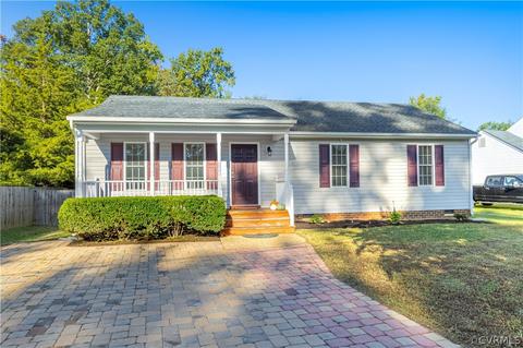 908 Maple St, Ashland, VA 23005 photo 1