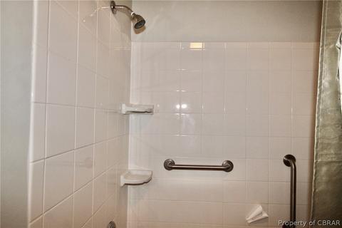 7470 Matoaka Ave, Gloucester Point, VA 23062 photo 11