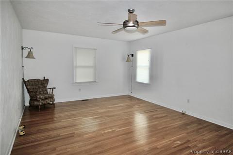 7470 Matoaka Ave, Gloucester Point, VA 23062 photo 8