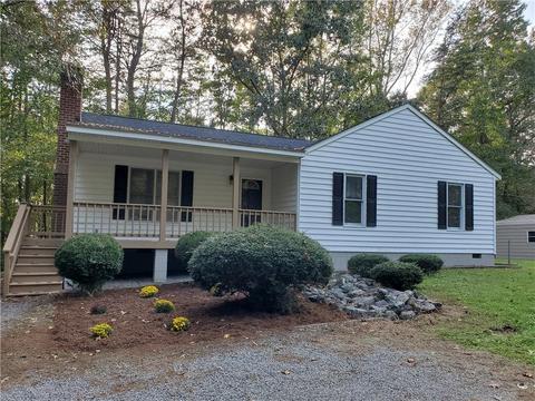 1536 Willow Brook Rd, Bumpass, VA 23024 photo 3
