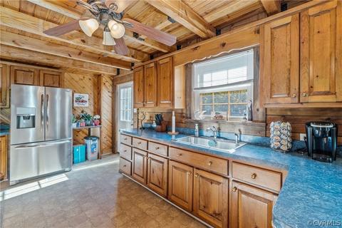 4071 Three Chopt Rd, Gum Spring, VA 23065 photo 12