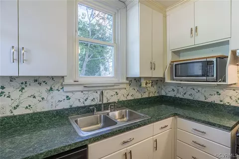 3852 Brook Rd, Richmond, VA 23227 photo 12