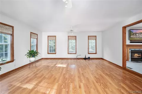 764 Dorrell Rd, Aylett, VA 23009 photo 5