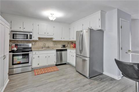 1418 Oldbury Rd, Midlothian, VA 23113 photo 3