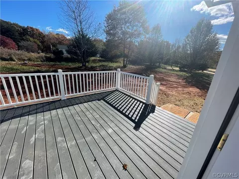 152 Bear Ct, Bumpass, VA 23024 photo 13