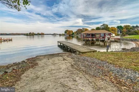 195 Bear Castle Dr, Bumpass, VA 23024 photo 8