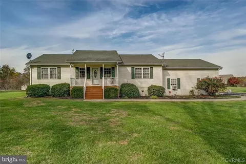 195 Bear Castle Dr, Bumpass, VA 23024 photo 2