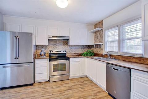 468 Gloucester Rd, Saluda, VA 23149 photo 10