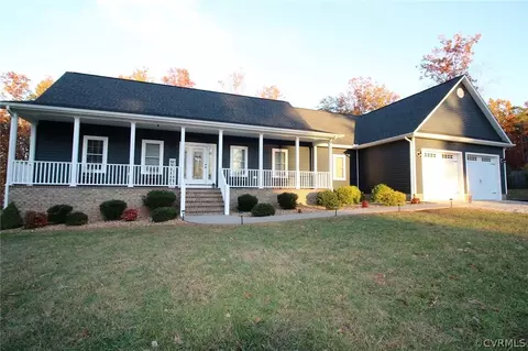 708 S Constitution, Dillwyn, VA 23936 photo 2