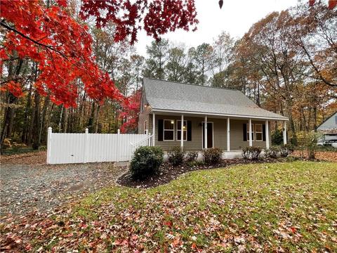 5518 Thompson Dr, Gloucester, VA 23061 photo 1