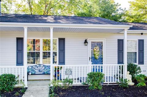 1760 Highland Dr, Gloucester Point, VA 23062 photo 3