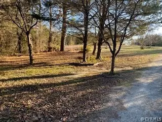 5 Cherokee Trl, Cartersville, VA 23027 photo 4