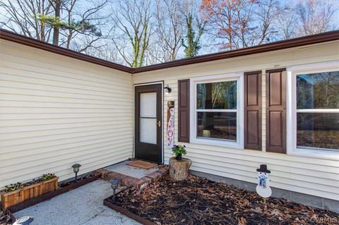 7602 Walnut Rd, Gloucester, VA 23061 photo 5