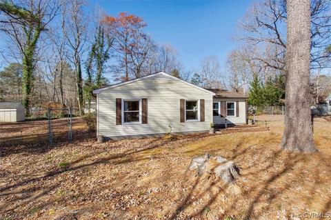 7602 Walnut Rd, Gloucester, VA 23061 photo 2
