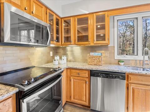 6005 Lansgate Rd, Midlothian, VA 23112 photo 10