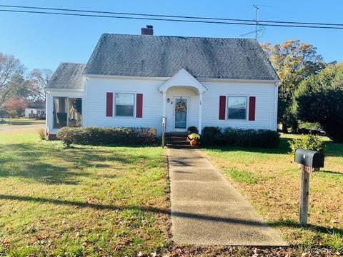 103 Hewitt St, Saluda, VA 23149 photo 1