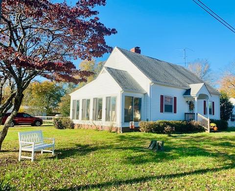 103 Hewitt St, Saluda, VA 23149 photo 2
