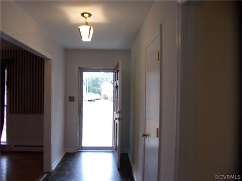 1639 Sainsbury Dr, Midlothian, VA 23113 photo 3