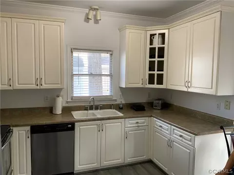 5511 Chestnut Bluff Rd, Midlothian, VA 23112 photo 5