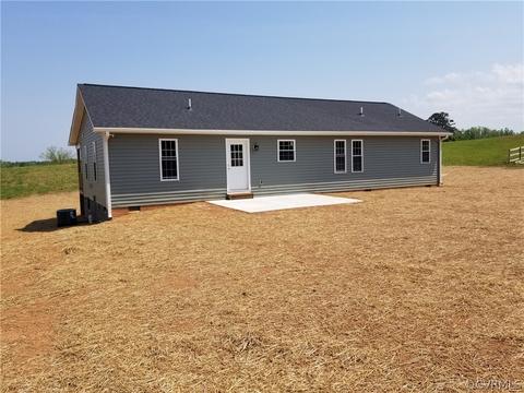 1959 E Courthouse Rd, Blackstone, VA 23824 photo 8