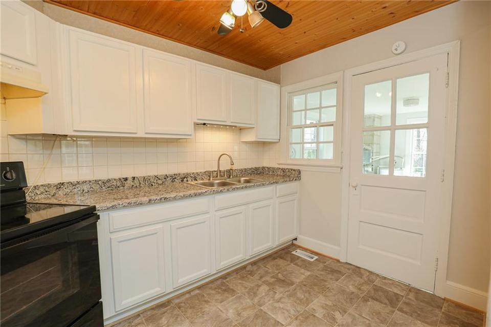  245 Defense Ave, Sandston, VA 23150 photo 14