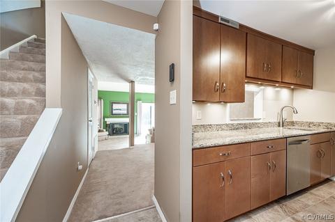 11791 N Briar Patch Dr, Midlothian, VA 23113 photo 6