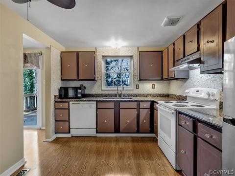 4608 Painted Post Ln, Midlothian, VA 23112 photo 8
