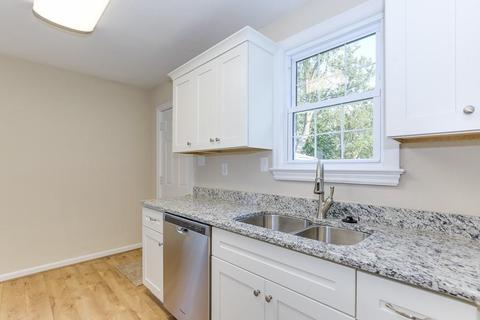 621 Chapel St, Hampton, VA 23669 photo 21