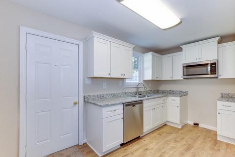 621 Chapel St, Hampton, VA 23669 photo 17